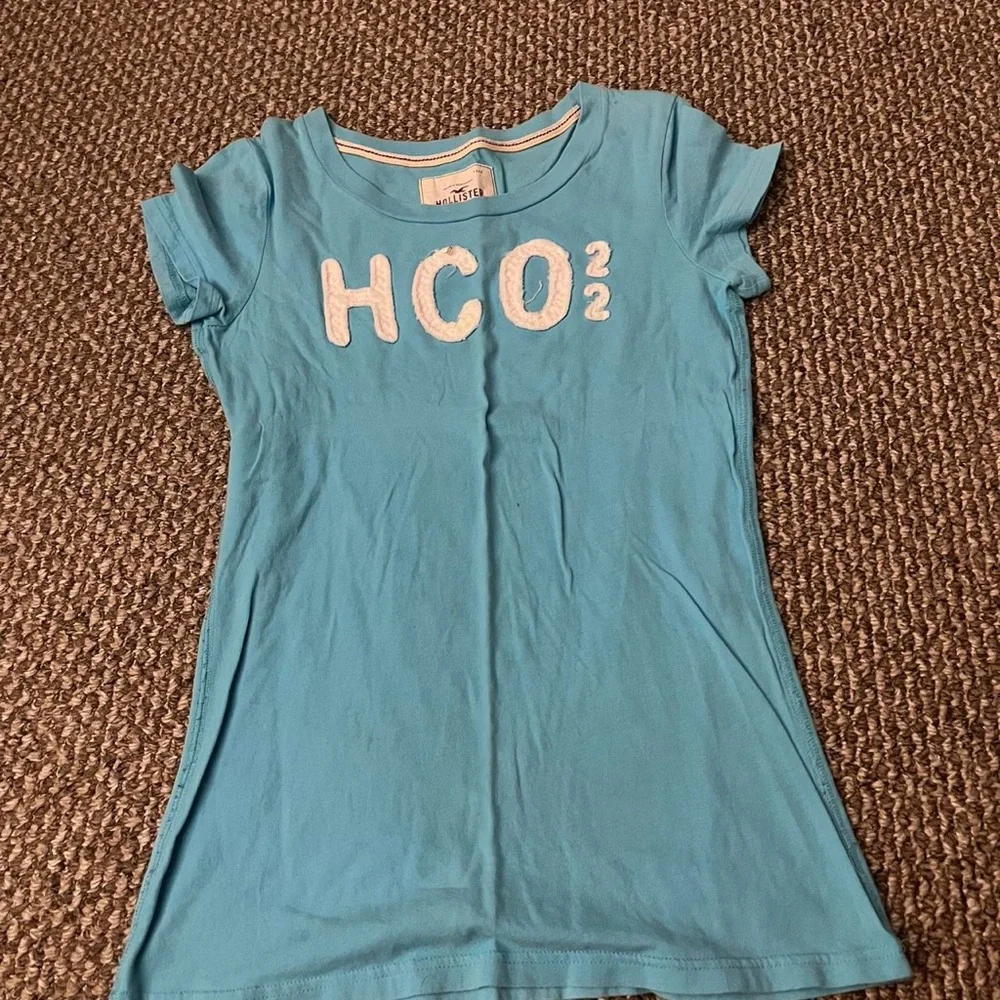 Hollister Light Blue Tee - Picture 1 of 5